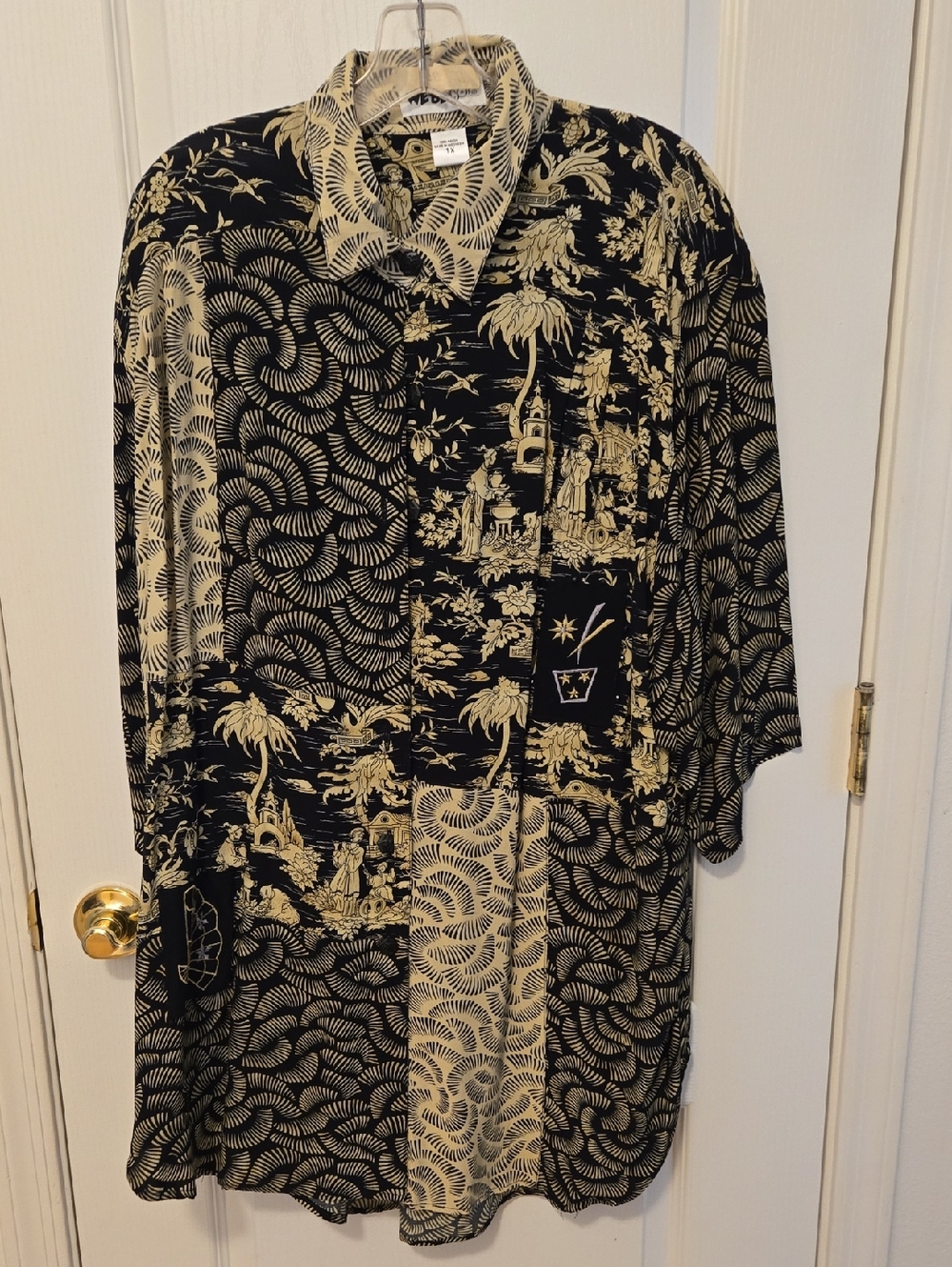 Black and Cream Printed Button-Front Tunic Top WORN ONCE